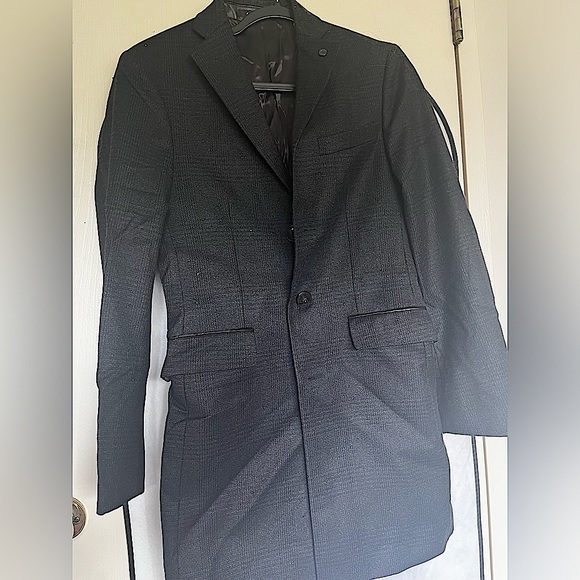 Blazer - Picture 2 of 9